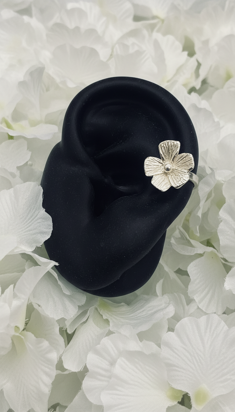 Mini Flor Earcuff